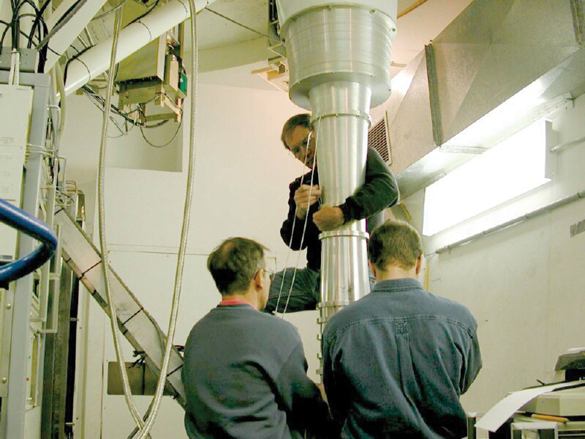 Installing a Receiver on the GBT, March 2004
